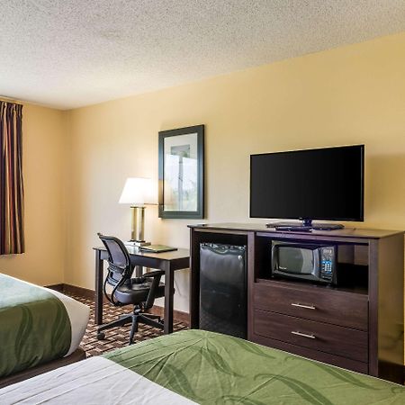 Quality Inn Huntersville Near Lake Norman Exteriér fotografie