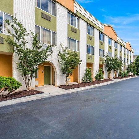 Quality Inn Huntersville Near Lake Norman Exteriér fotografie